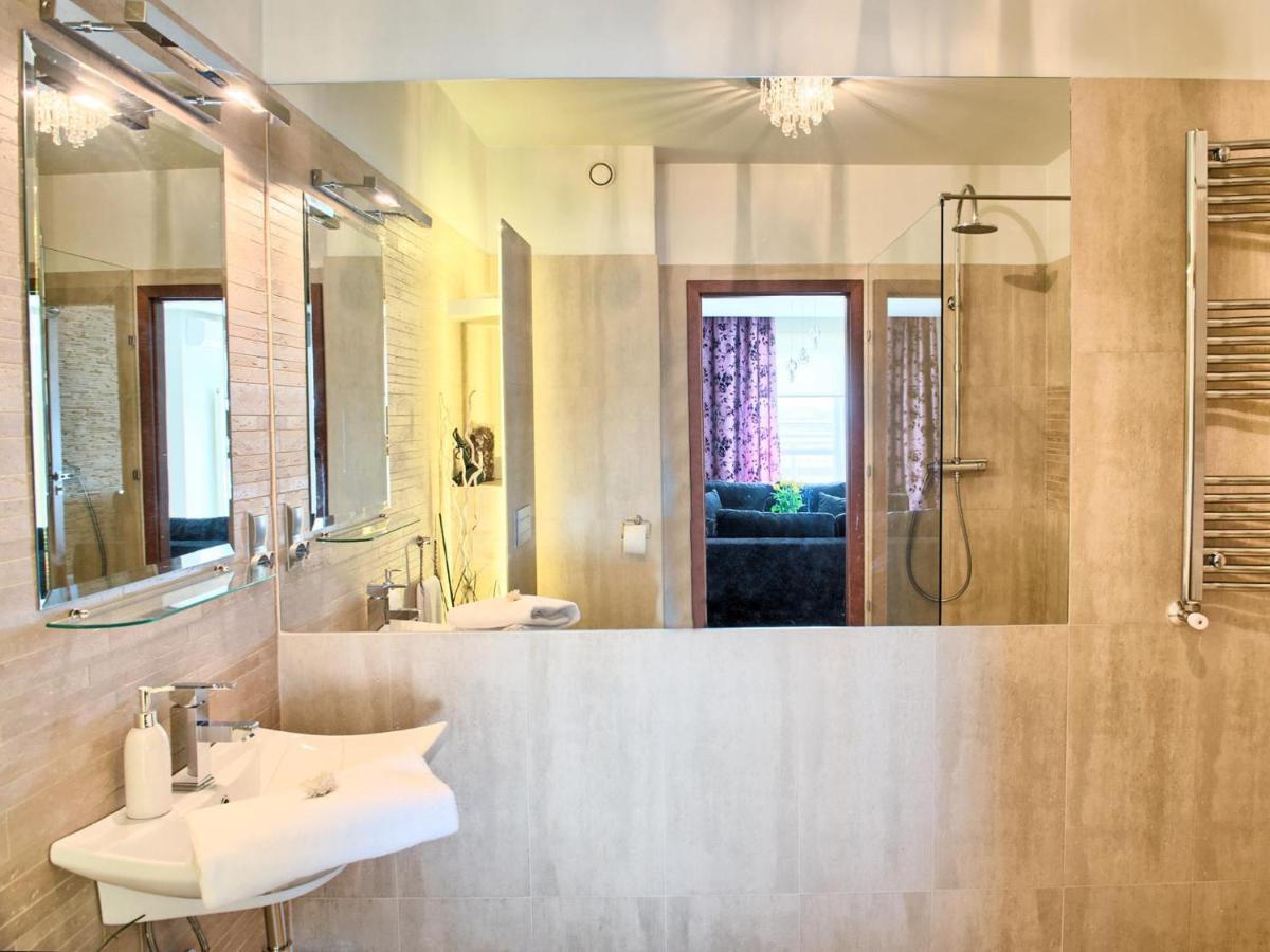 Apartamenty Ktw Debowe Tarasy Katovice Exteriér fotografie